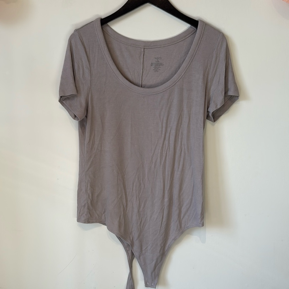 NUUDS shortsleeve bodysuit xl